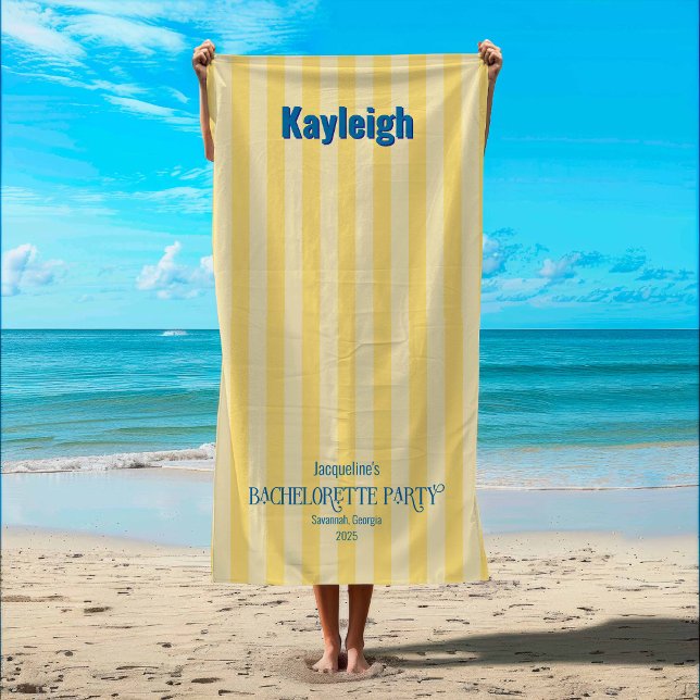 Serviette De Plage Bachelorette de voyage en bande côtière jaune (Yellow Tinted Coastal Stripe Beach Towel)