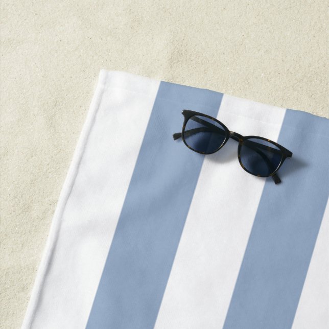 Serviette De Plage Beach Towel Spring Pastel Blue & White Stripe (En situation)