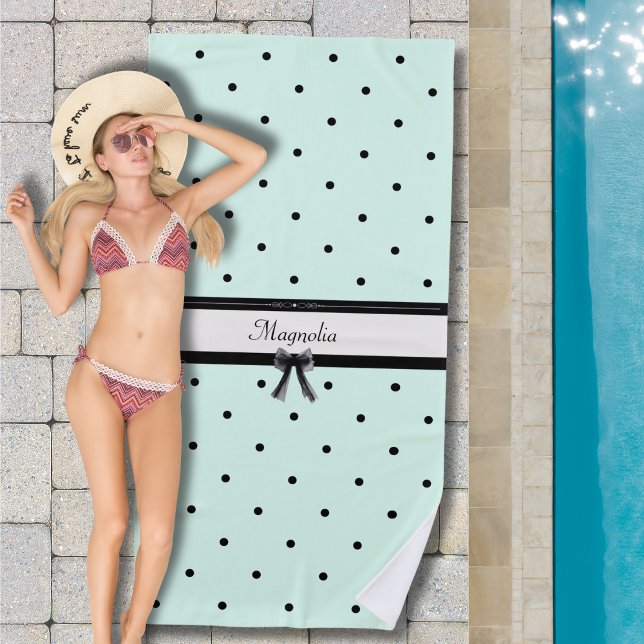 Serviette De Plage Boutique Chic Vert Menthe Pois Monogramme (Refresh your summer gear! Custom name & seafoam mint dots for the ultimate resort look.)