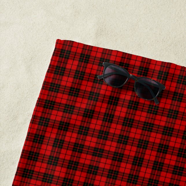 Serviette De Plage Brodie tartan rouge noir plaid (En situation)