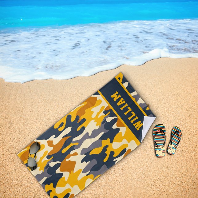Serviette de plage camouflage vert armée avec nom  (Créateur téléchargé)