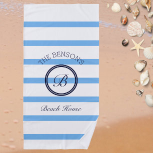 Serviette De Plage Chic Monogram Light Blue Stripes Nom de famille