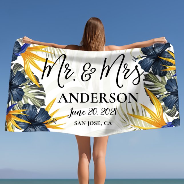 Serviette De Plage Chic Tropical Personnalisé M. & Mme Personnalisée (Chic Tropical Personalized Mr. & Mrs. Custom Beach Towel)