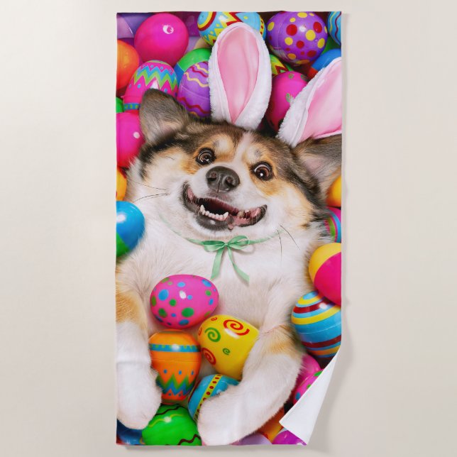 Serviette De Plage Chien allongé sur des œufs de Pâques (Devant)