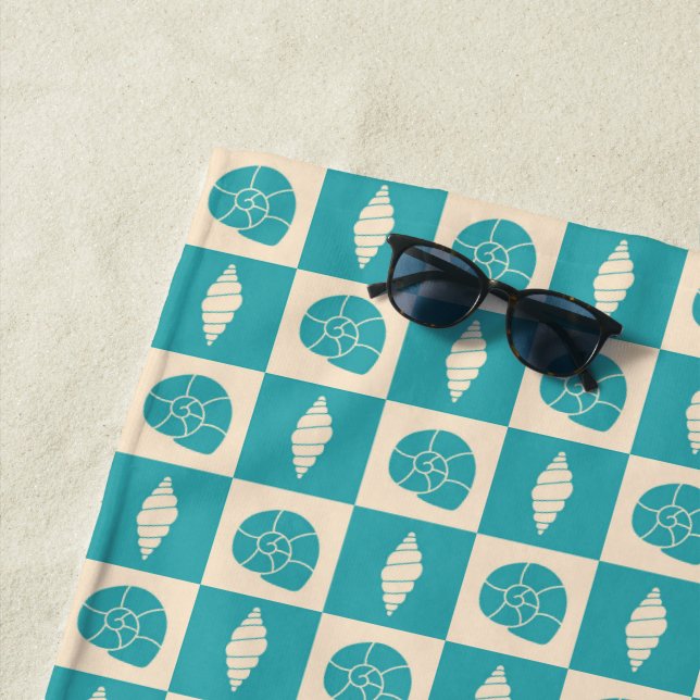 Serviette De Plage Coastal Check Motif Beach Towel (En situation)