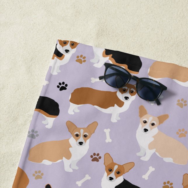 Serviette De Plage Corgi Dog Paws et Bones Beach Towers (En situation)