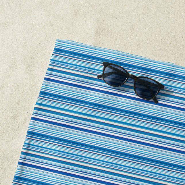 Serviette De Plage Cute blue white stripes (En situation)
