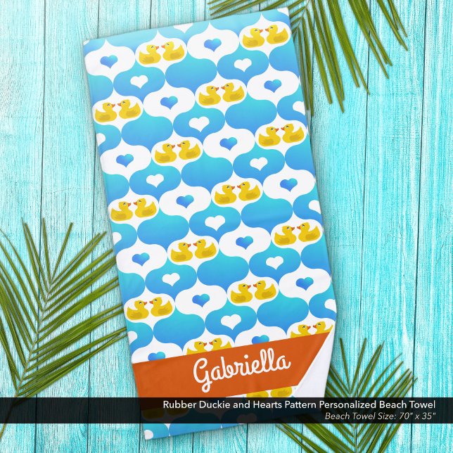 Serviette De Plage Cute Yellow Duck and Hearts Pattern Personalized (Rubber Duckie and Hearts Pattern Beach Towel–Personalized with Your Name)