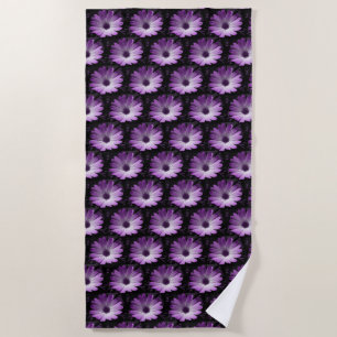 Serviette de plage de fleurs mauve