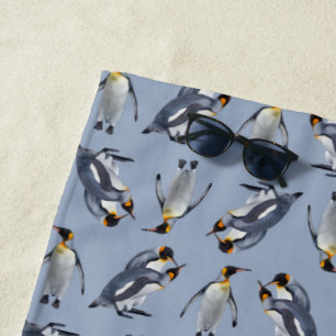 Serviette de plage de frénésie du Roi pingouin