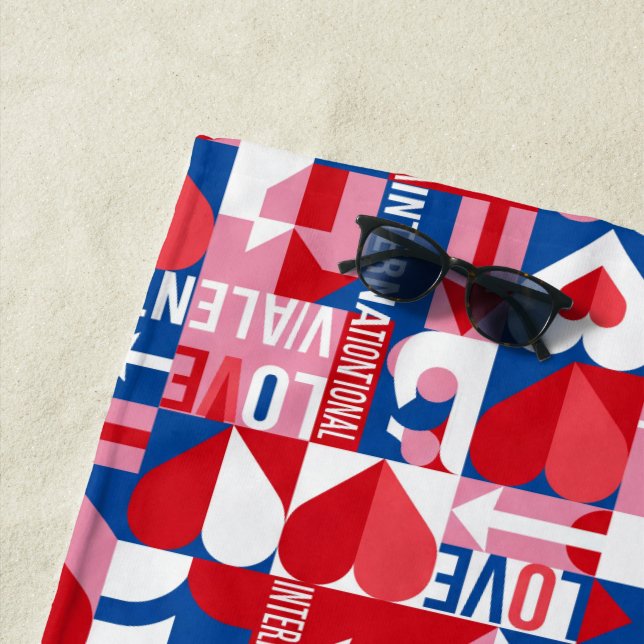 Serviette de plage de la Saint-Valentin d'amour in (En situation)