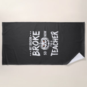Serviette De Plage Dessin de professeur d'Halloween drôle balai cassé