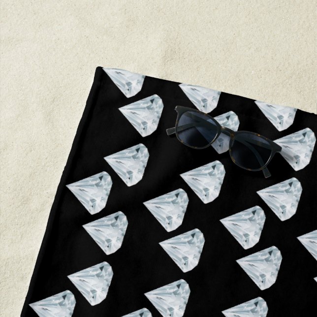 Serviette De Plage Diamants brillants argentés sur noir (En situation)
