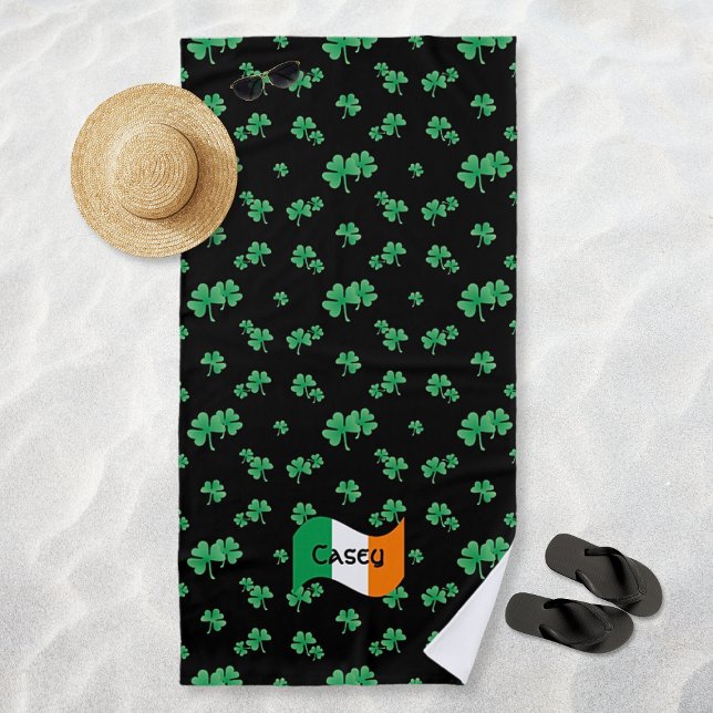 Serviette De Plage Drapeau irlandais trèfles personnalisé (Irish Flag Shamrocks Personalized Beach Towel)