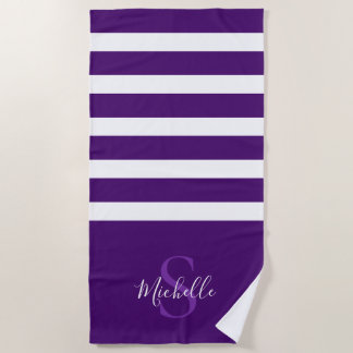 Serviette De Plage Élégant moderne violet simple rayé Nom du monogram