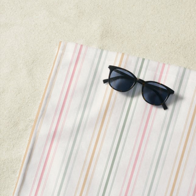 Serviette De Plage Élégant Pastel Stripes Beach Towne (En situation)