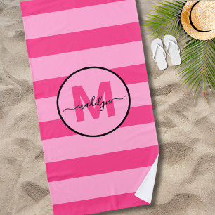 Serviette De Plage Fille Pink Stripe Nom du script Monogramme