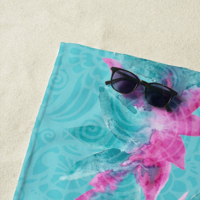 Serviette De Plage Fleurs hawaïennes Abstraites turquoise rose (En situation)