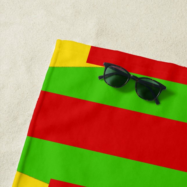 Serviette De Plage Funny Beach Party Rouge Golden Green (En situation)
