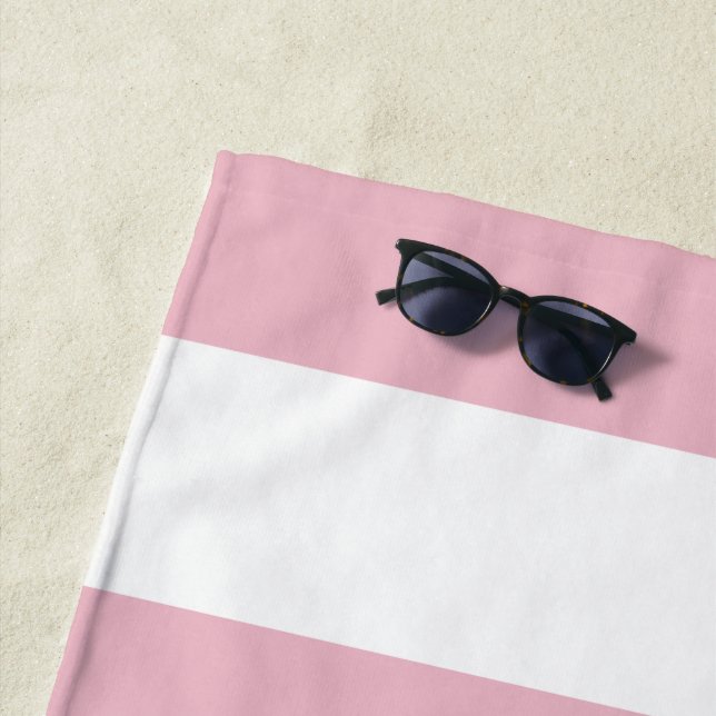 Serviette De Plage Grandes Pink, Grandes Blances, Motif Gratté (En situation)