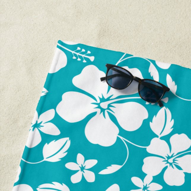 SERVIETTE DE PLAGE HAWAIIAN HULA (HIBISCUS) TURQUOISE (En situation)