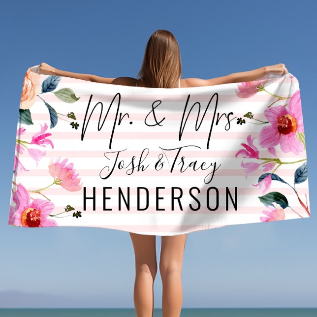 Serviette De Plage Hubby et Wifey M. et Mme, Mariée et Salle (Hubby and Wifey Mr and Mrs, Bride and Groom Beach Towel)