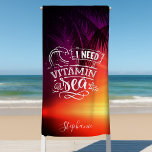 Serviette De Plage J'Ai Besoin De Vitamine Mer Cute Funny Personnalis<br><div class="desc">J'Ai Besoin De Vitamine Mer Cute Funny Personnalisé Serviette De Plage. Ce design présente un coucher de soleil orange et violet avec des palmiers.</div>