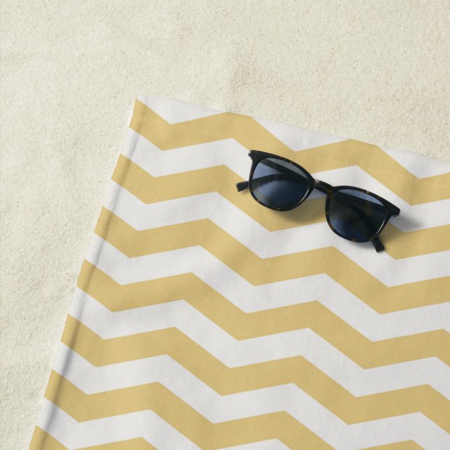 Serviette De Plage Jaune pastel zig zag rayure géométrique (En situation)