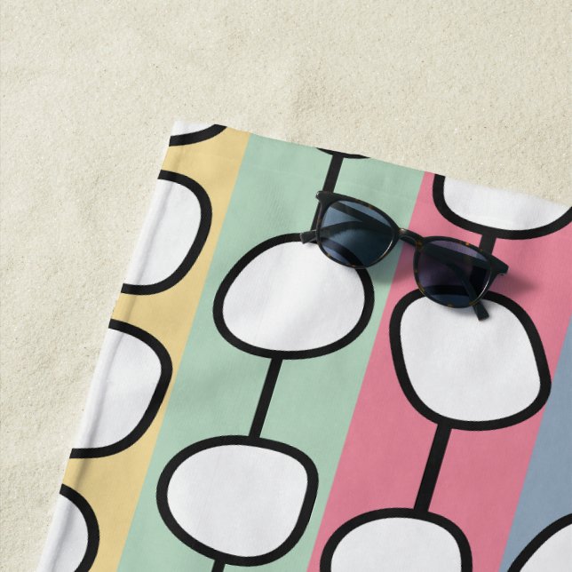 Serviette De Plage Lignes colorées Pastel MCM (En situation)