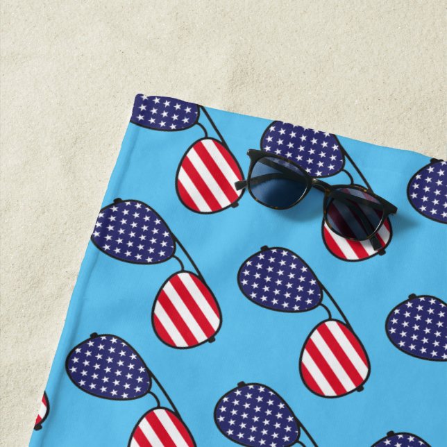 Serviette De Plage Lunettes de soleil du drapeau américain (En situation)