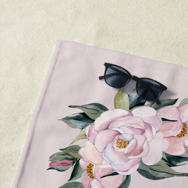 Serviette de plage Magnolia Fleurs roses (En situation)