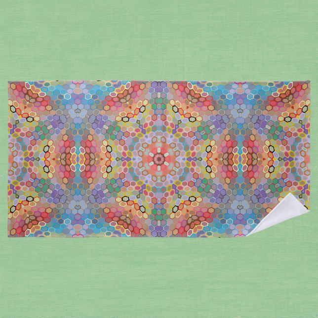 Serviette De Plage Mandala arc-en-ciel en hexagone (Rainbow Hexagon Mandala Beach Towel by Wormhole Orbital)
