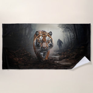 Serviette De Plage Marcher Vieille forêt surréelle de tigres noirs et