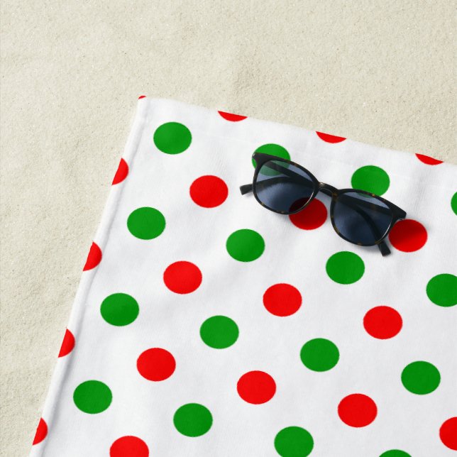 Serviette De Plage Modèle à pois blancs rouges et verts  (En situation)