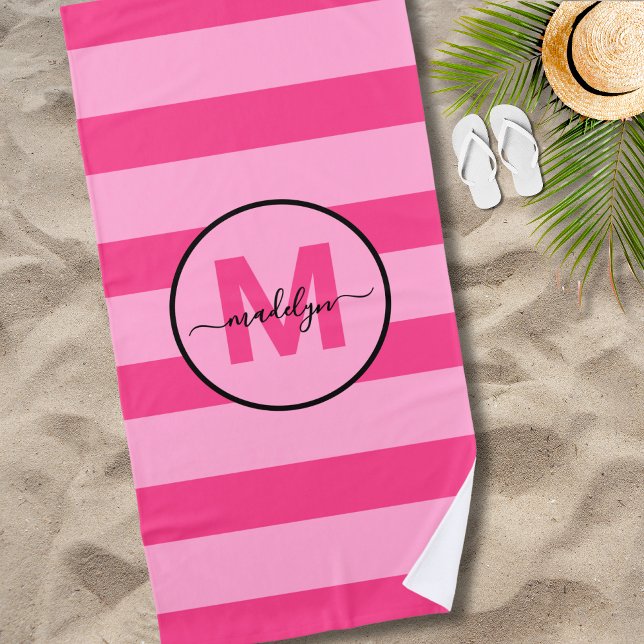 Serviette De Plage Monogramme de prénom écriture rose fille (Girly Pink Stripe Script Name Monogram Beach Towel )