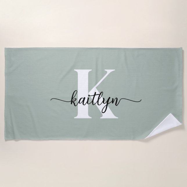 Serviette De Plage Monogramme de script vert Sage (Devant)