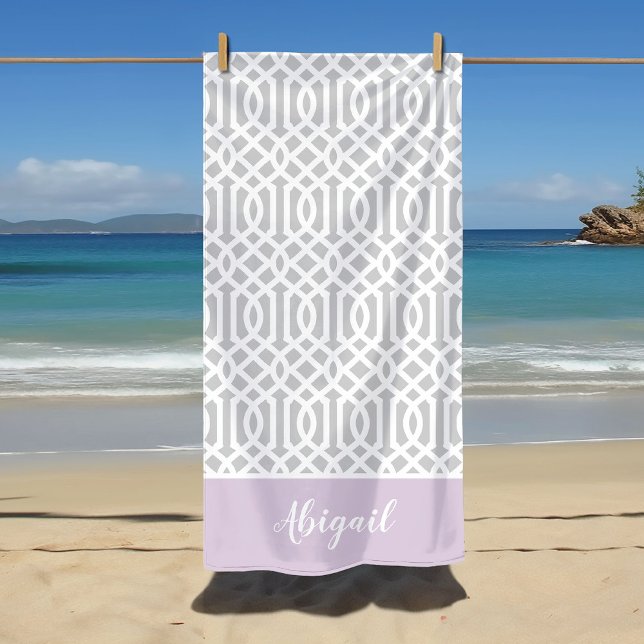 Serviette De Plage Monogramme Lilac et Grey Trellis | Couleurs modifi (Créateur téléchargé)