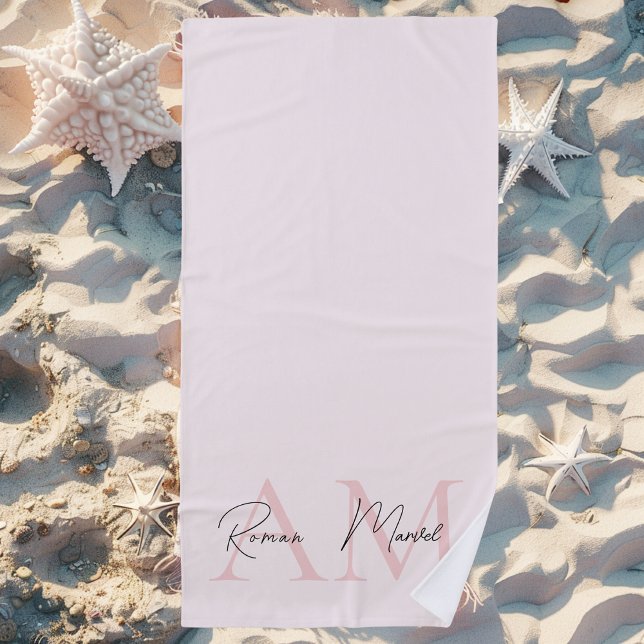 Serviette De Plage Monogramme minimal initial et nom Pastel rose (Créateur téléchargé)