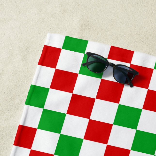 Serviette De Plage Motif à carreaux rouge blanc vert  (En situation)