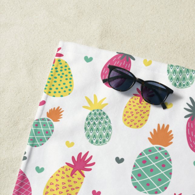 Serviette De Plage Motif d'ananas tropical (En situation)