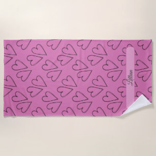 Serviette De Plage Motif de coeur sur rose avec nom personnalisé