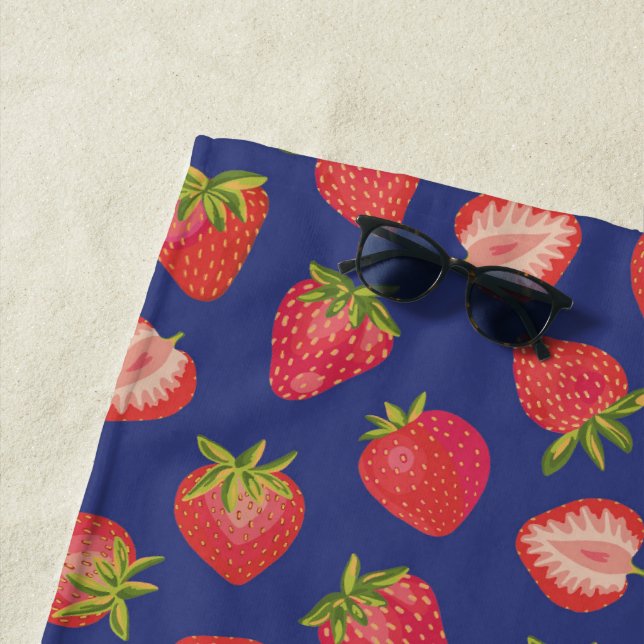 Serviette De Plage Motif de fraise coloré (En situation)