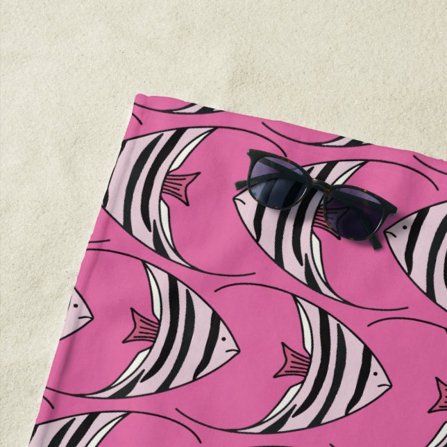 Serviette De Plage Motif de poisson rose (En situation)