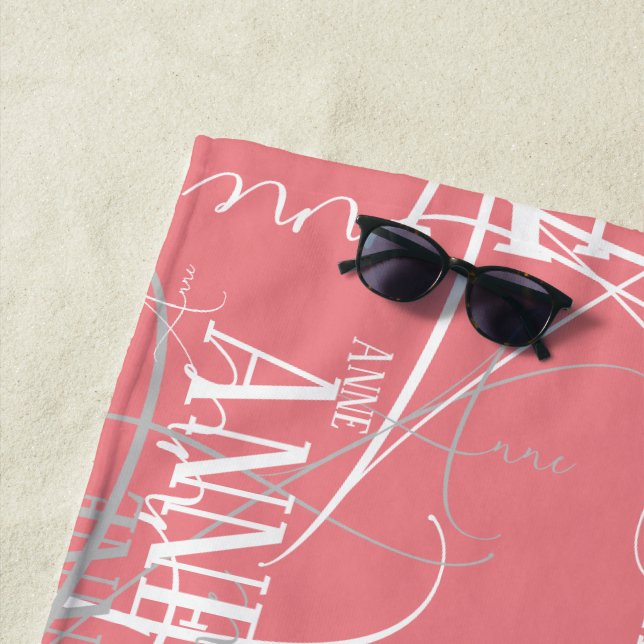 Serviette De Plage Nom de typographie Motif rose (En situation)