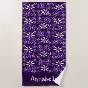 Serviette De Plage Nom Doodle à fleurs violet foncé