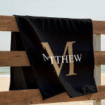 Serviette De Plage Nom personnalisé Monogramme noir<br><div class="desc">Créez votre propre serviette de plage ronde noire personnalisée avec votre nom personnalisé et votre monogramme.</div>