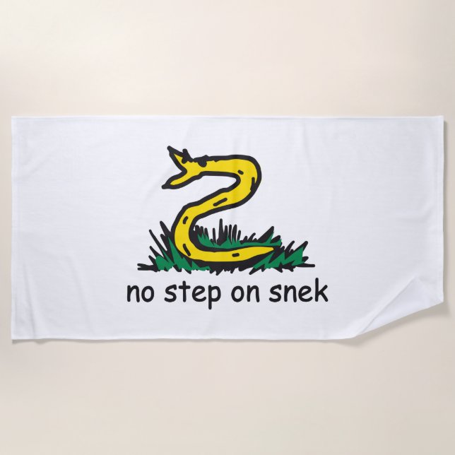 Serviette De Plage Pas de pas sur les mèmes de snek parodie de Gadsde (Devant)