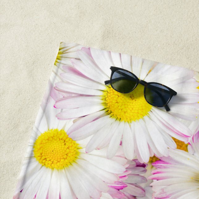 Serviette De Plage Patters Pink Purple Daisy Flower (En situation)