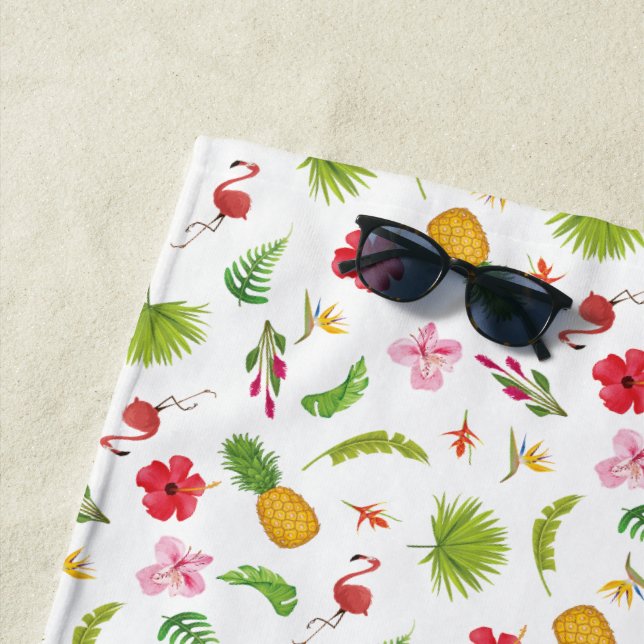 Serviette De Plage Personalized Flamingo Tropics Coastal Seaside (En situation)