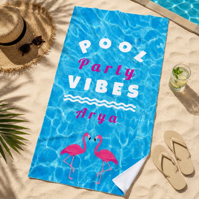 Serviette de plage personnalisée pour une fête au  (Créateur téléchargé)